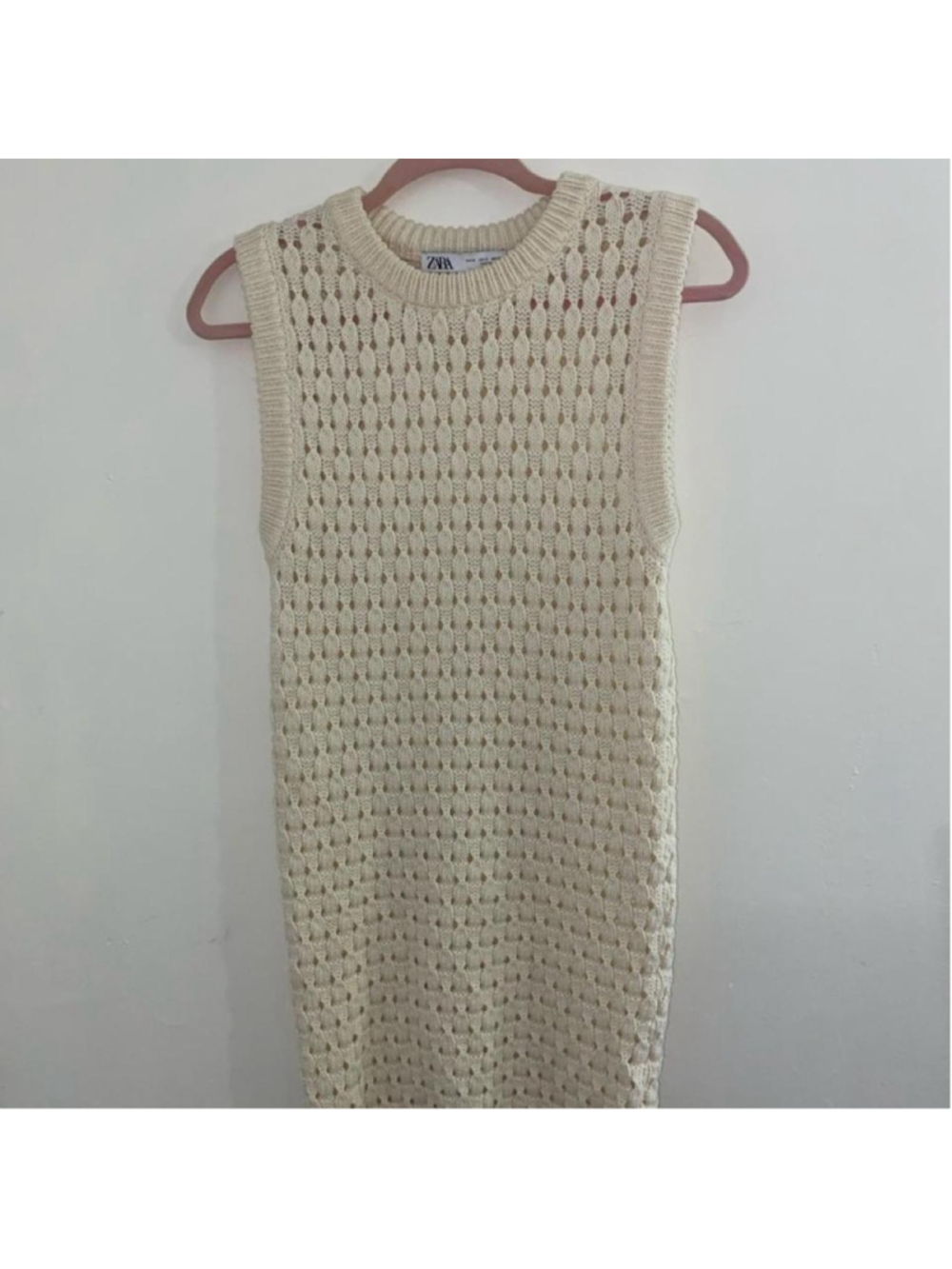 Zara cream knit midi dress with textured diamond pattern #knit #midi